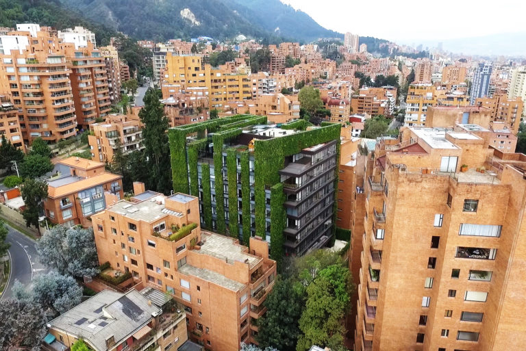 Edificio Santalaia: el jardín vertical más alto del mundo