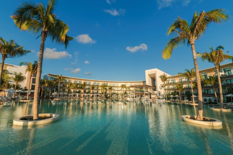 Estas son las consecuencias de construir en un terreno ajeno