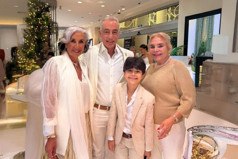 ULTRAFEMME 50 años de elegancia inmutable 