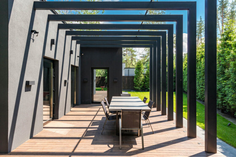CASA, JARDÍN, NATURALEZA el arte de habitar sin fronteras